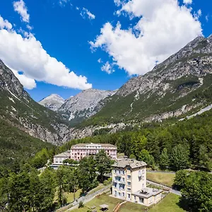 Отель Qc Terme Grand Bagni Nuovi, Бормио