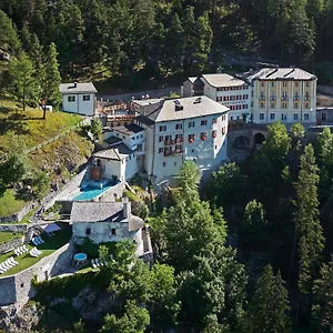 Отель Qc Terme Bagni Vecchi, Бормио