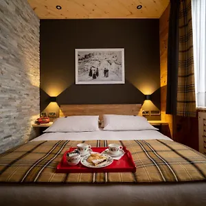 3* Hotel Meuble Garni Della Contea
